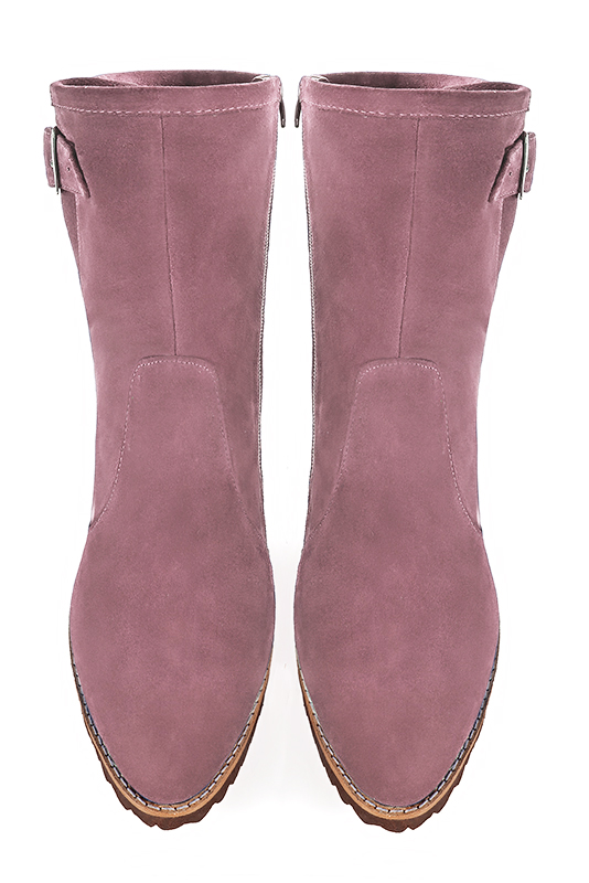 Dusty rose pink women's ankle boots with buckles on the sides. Round toe. Flat rubber soles. Top view - Florence KOOIJMAN